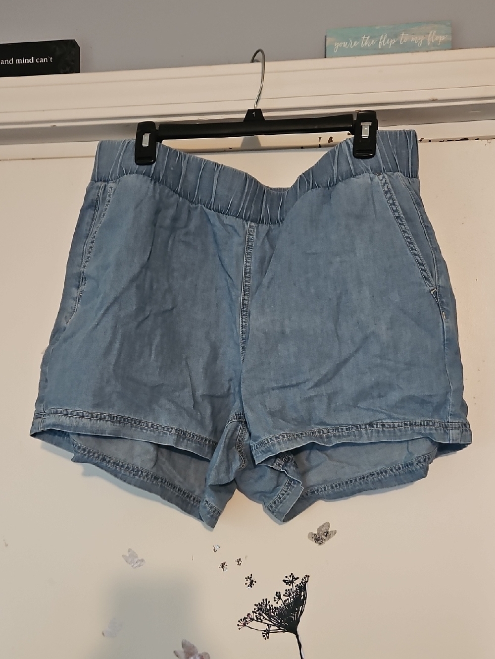 torrid Light Blue Chambray Elastic-Waist Jean Shorts